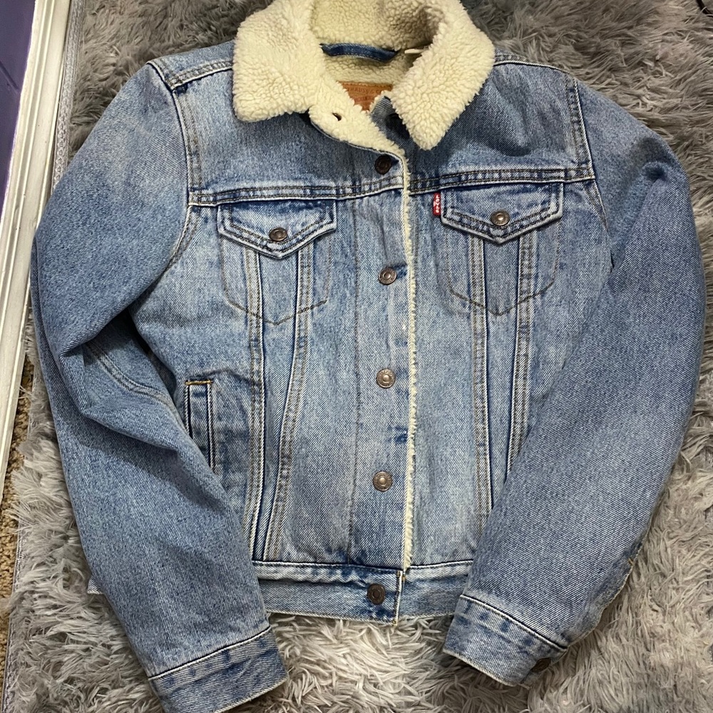 Levi’s Sherpa lined jacket